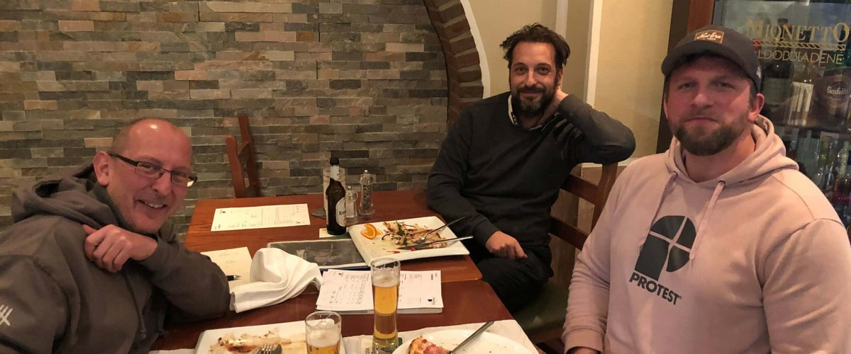 „Ristorante DaPino“ aus Schwelm ist neuer Trikot-Partner der TG Voerde